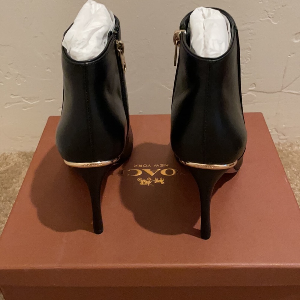 Ankle Heeled booties - Picture 3 of 5